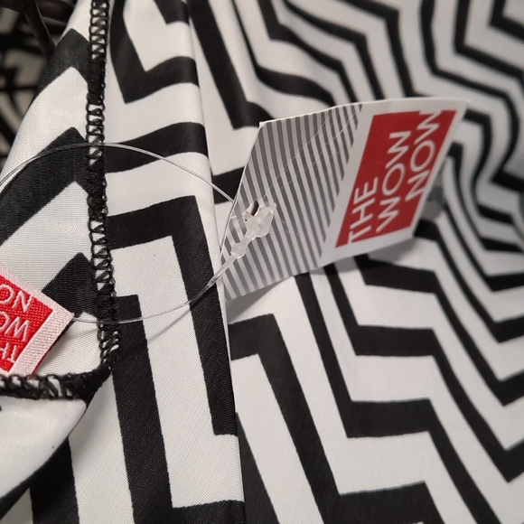 Swim Suit Cover Up Black White Chevron Polyester Quick Dry Flowy Tank Dress - Picture 9 of 9